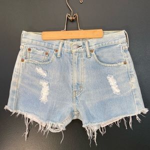 levi’s cutoff shorts